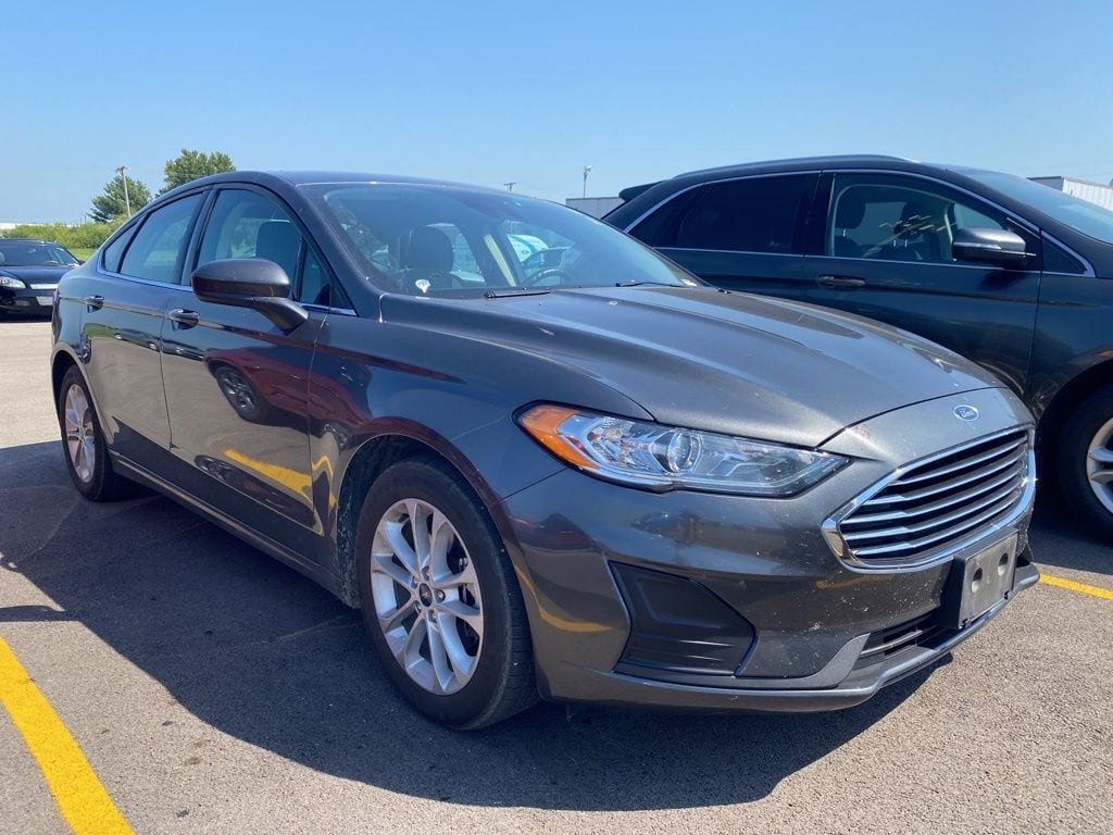 Used 2020 Ford Fusion SE with VIN 3FA6P0HD9LR179131 for sale in Sterling, IL