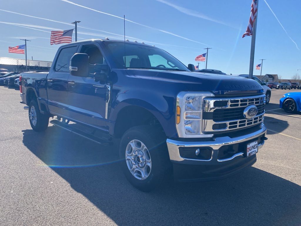 2026 Ford F-250 XLT photo 2
