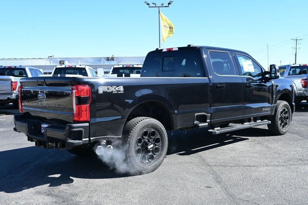 New 2026 Ford F-350 XLT Truck Crew Cab