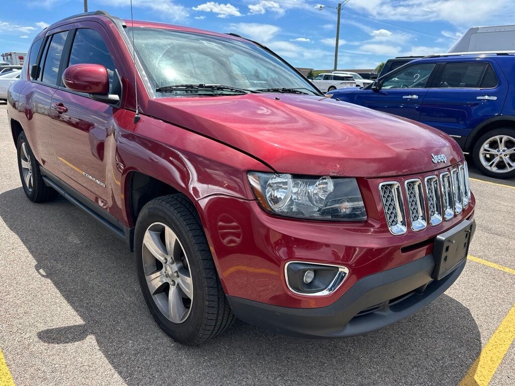 Used 2017 Jeep Compass Latitude SUV