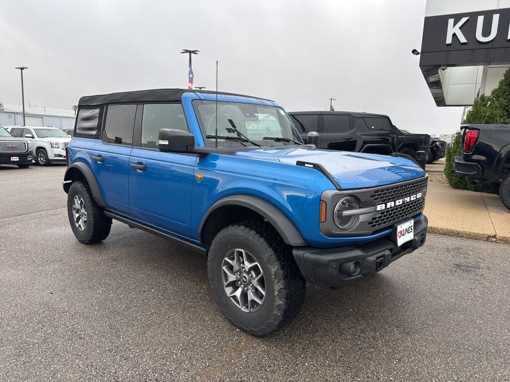 Used 2023 Ford Bronco Badlands SUV