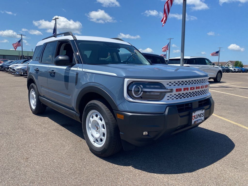2025 Ford Bronco Sport Heritage photo 2