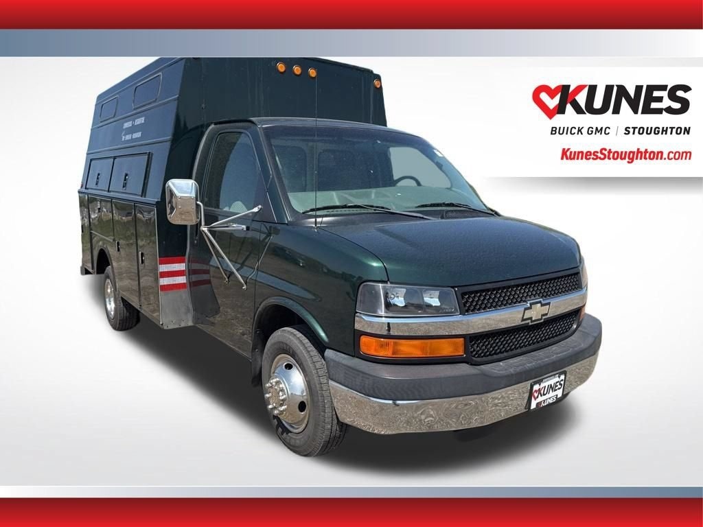 Used 2004 Chevrolet Express Cutaway 3500 C7A DRW Cutaway Van