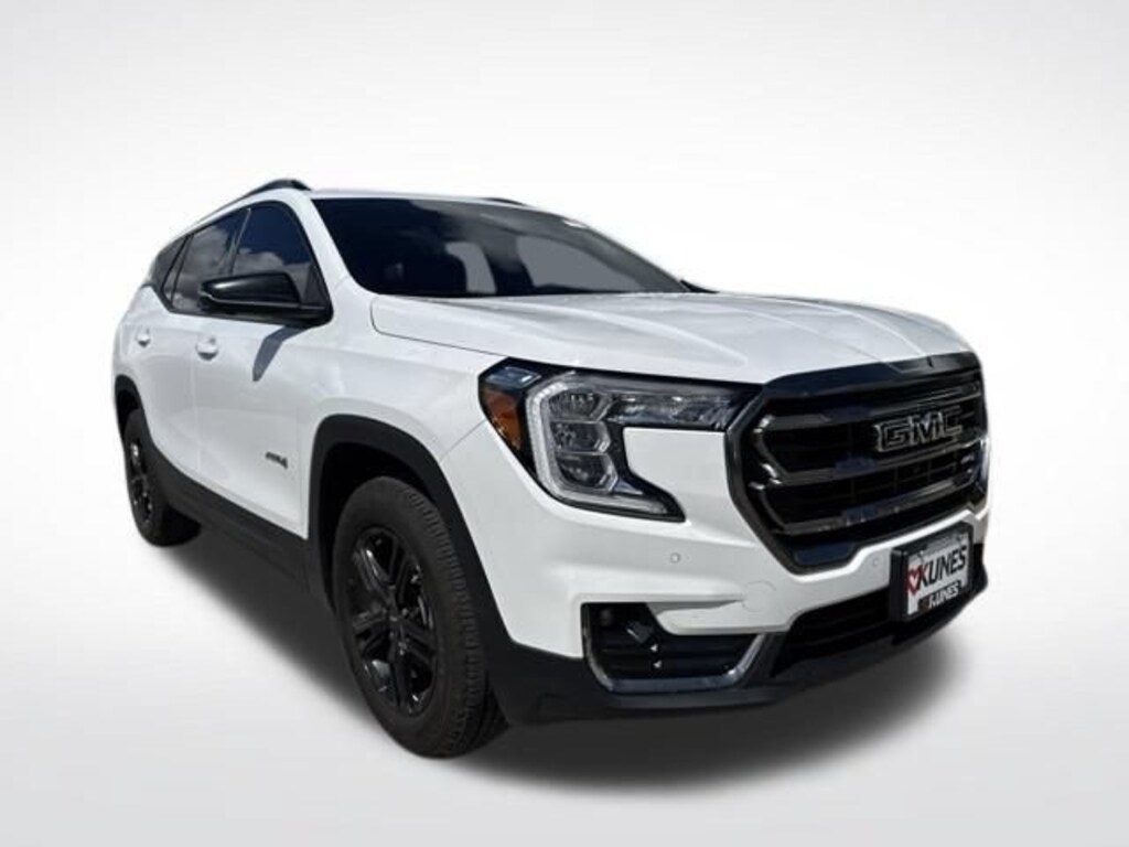 Used 2023 GMC Terrain AT4 SUV