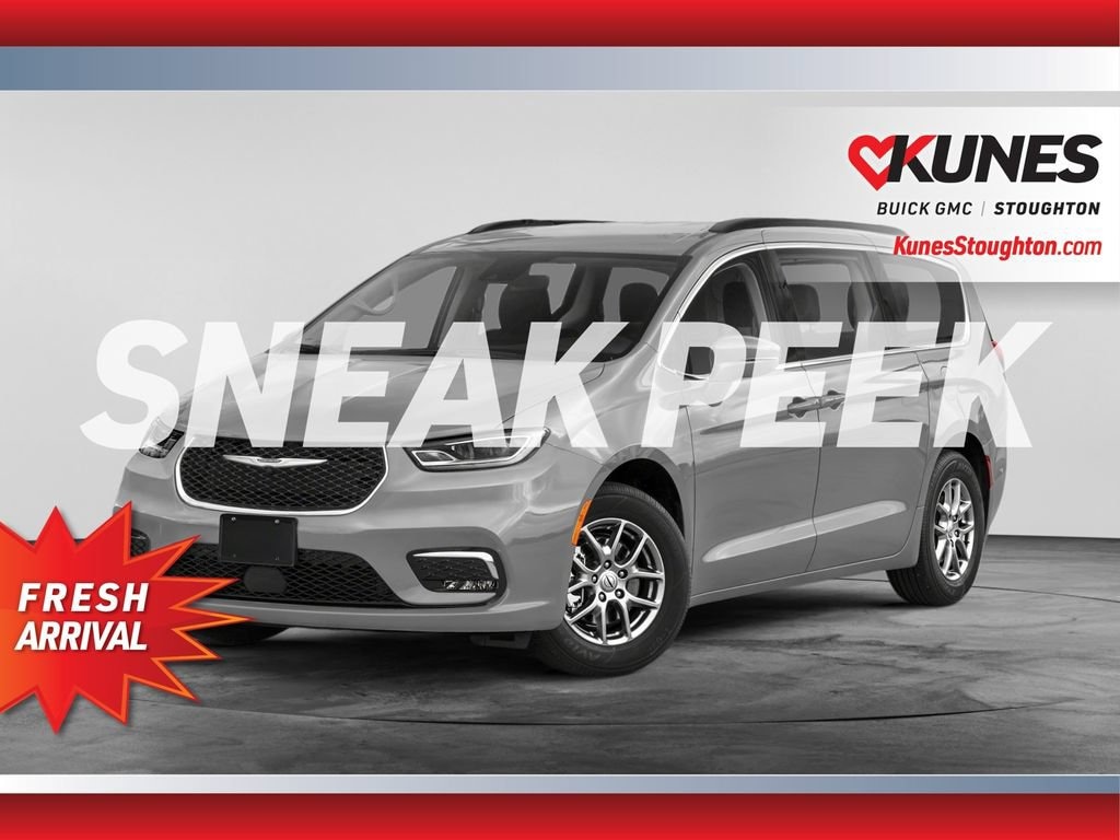 Used 2022 Chrysler Pacifica Touring L