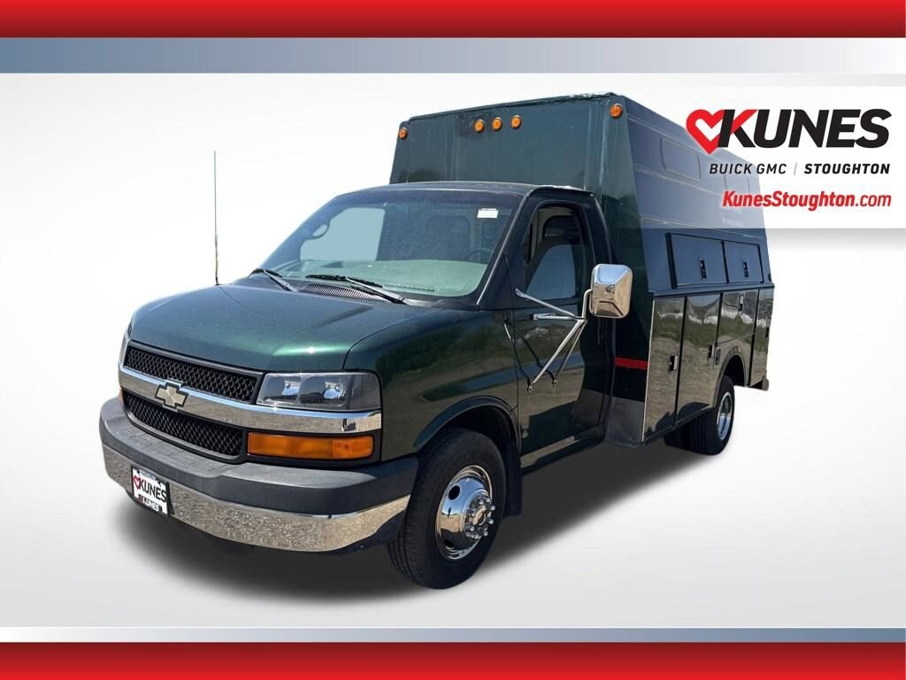 Used 2004 Chevrolet Express Cutaway 3500 C7A DRW Cutaway Van