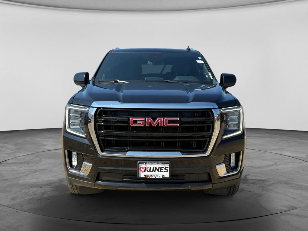Used 2024 GMC Yukon SLE SUV