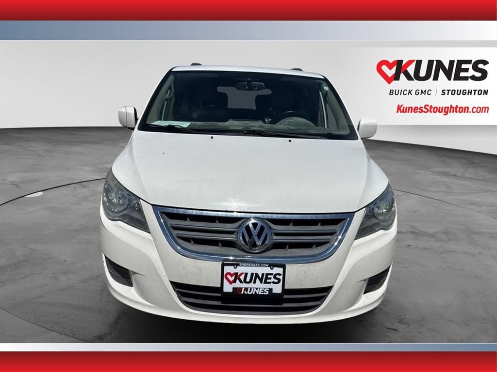 Used 2011 Volkswagen Routan SE