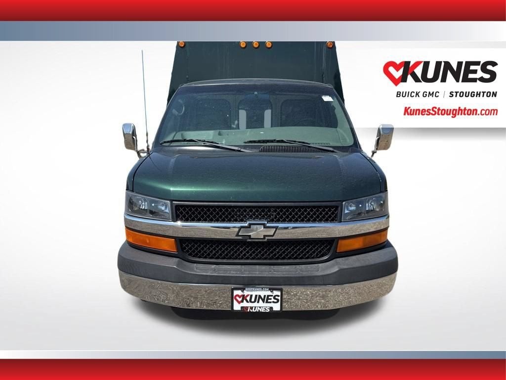 Used 2004 Chevrolet Express Cutaway 3500 C7A DRW Cutaway Van