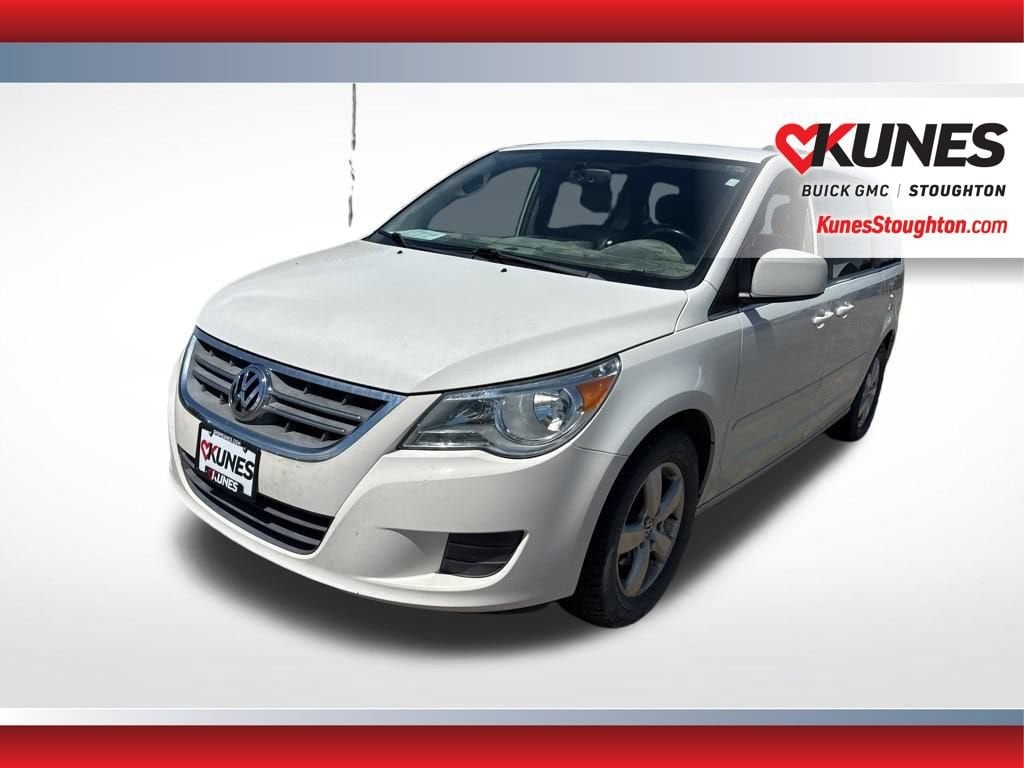 Used 2011 Volkswagen Routan SE