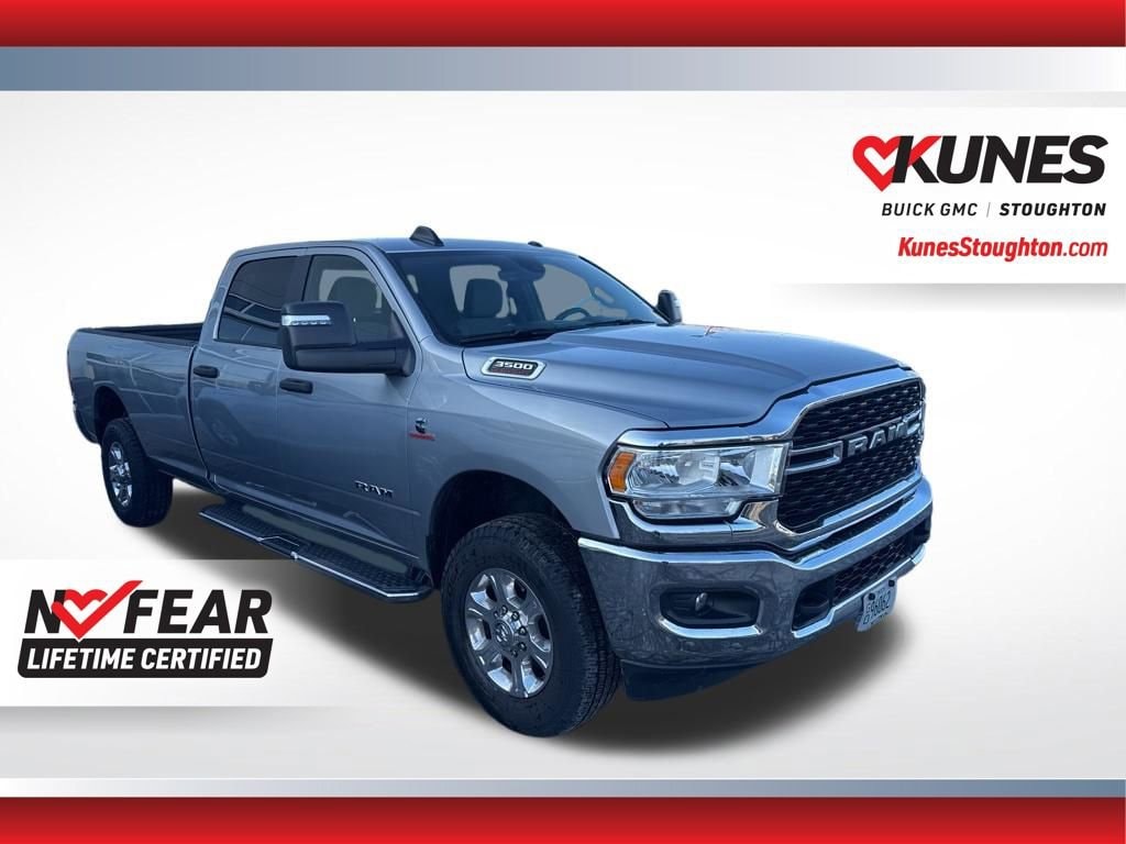 2024 RAM 3500 Big Horn 4X4 Crew Cab LWB's photo