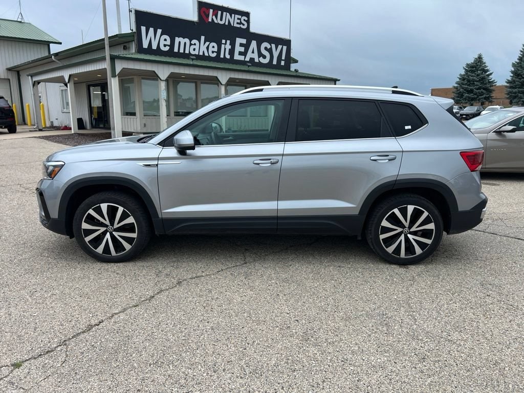 Used 2024 Volkswagen Taos SE