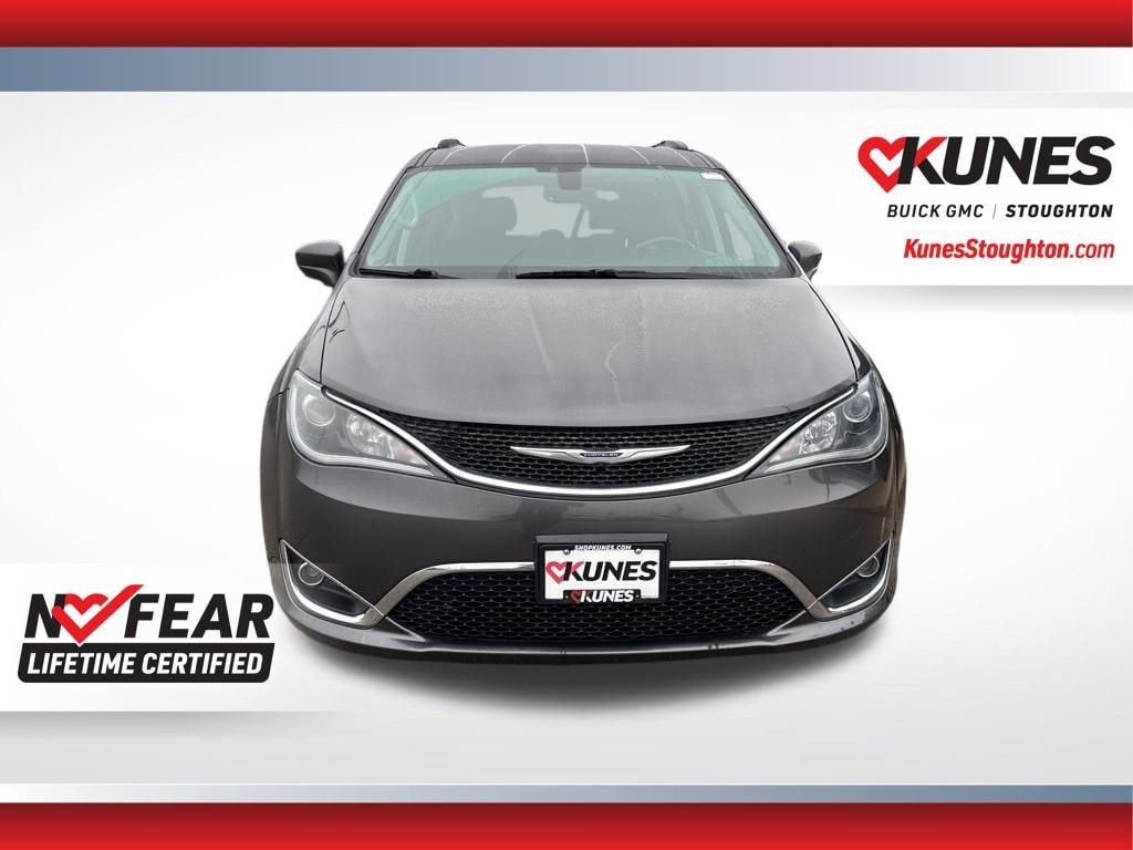 Used 2019 Chrysler Pacifica Touring L