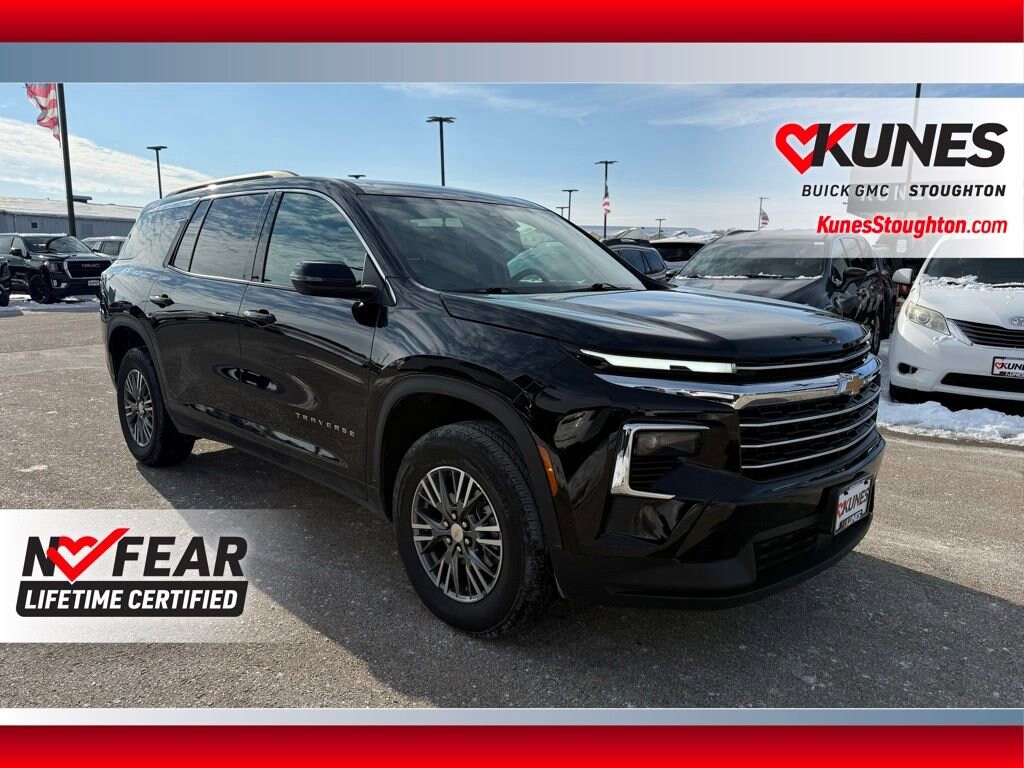 Used 2025 Chevrolet Traverse LT SUV