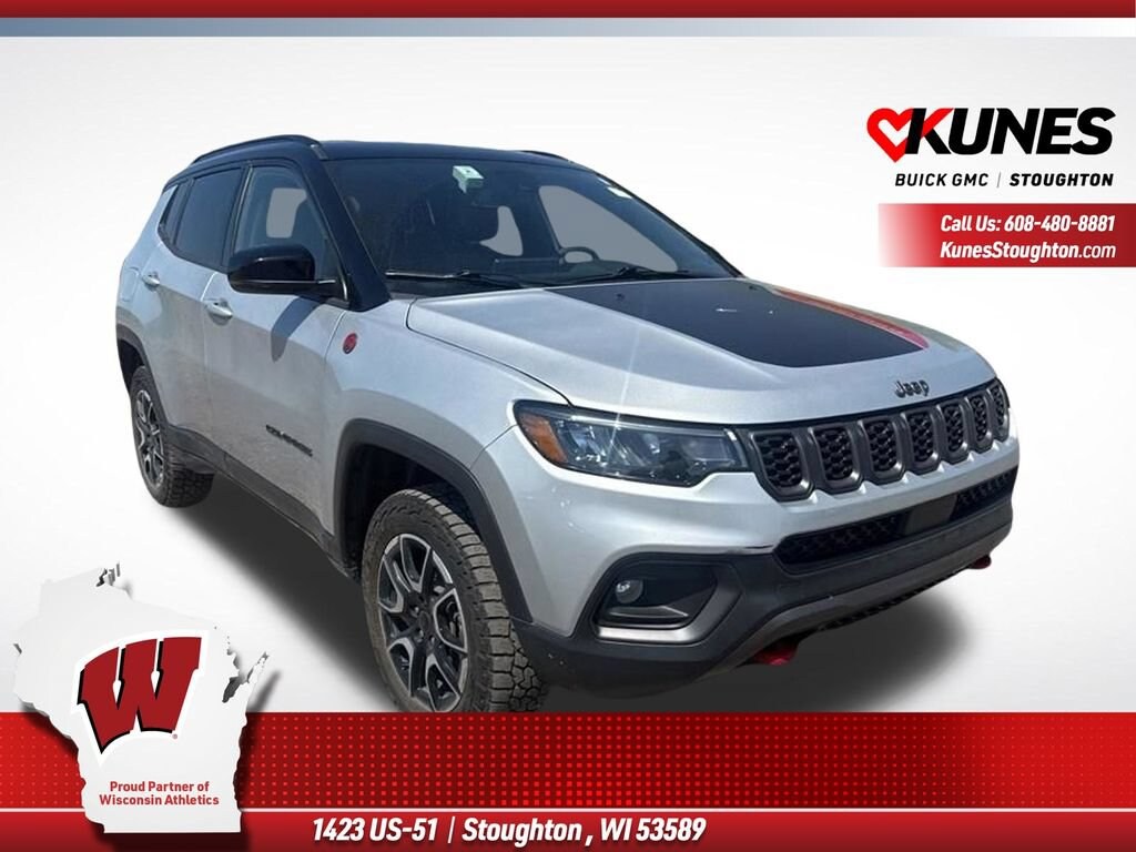 Used 2025 Jeep Compass Trailhawk