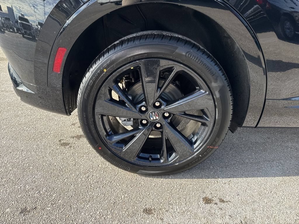 2026 Buick Envision Sport Touring - Photo 13