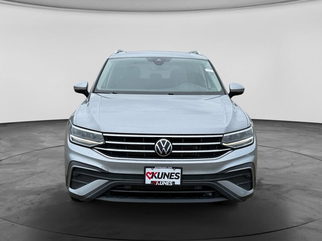 Used 2023 Volkswagen Tiguan SE