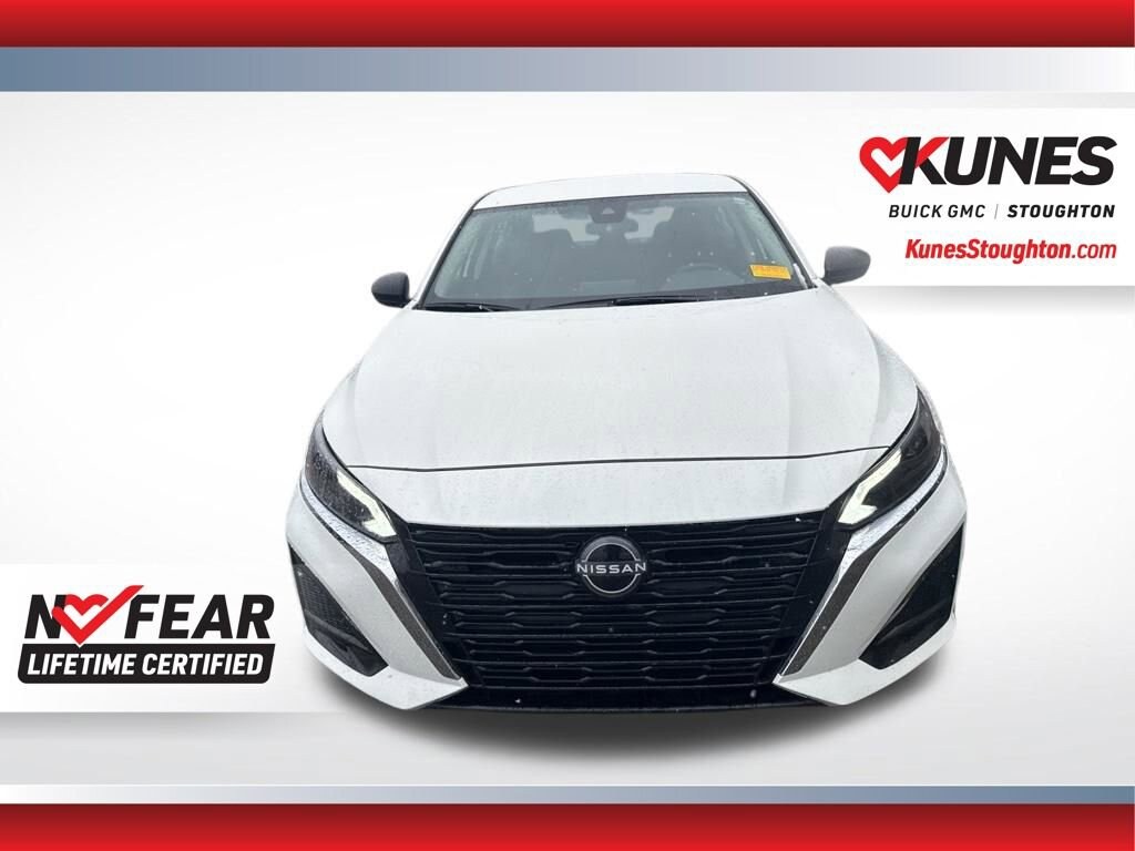 Used 2025 Nissan Altima SV