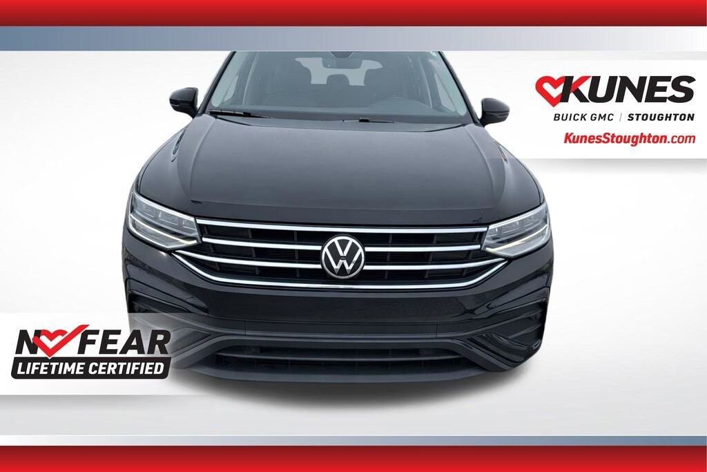 Used 2024 Volkswagen Tiguan SE
