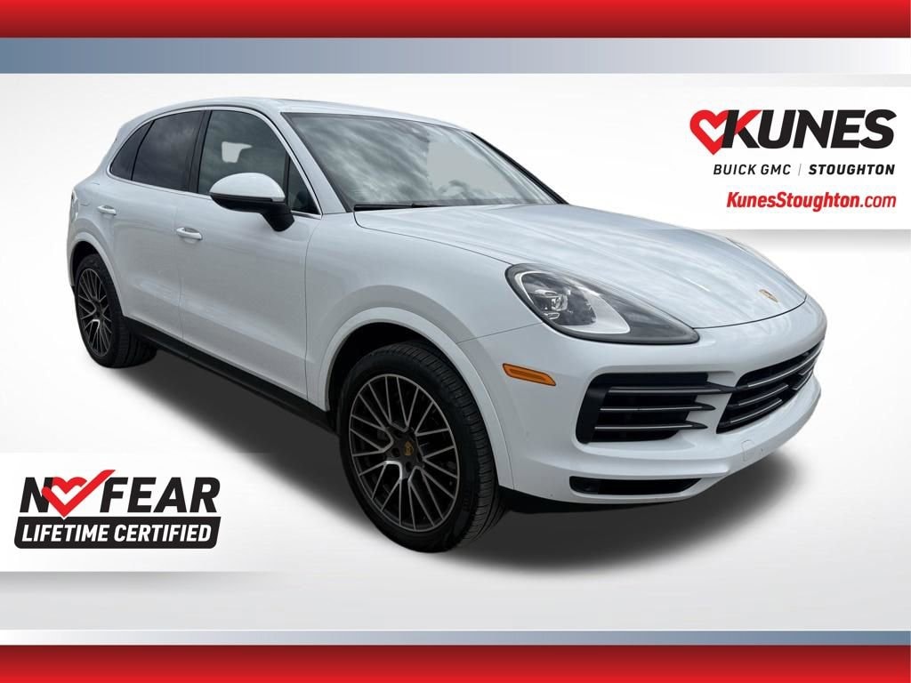 2021 Porsche Cayenne S's photo