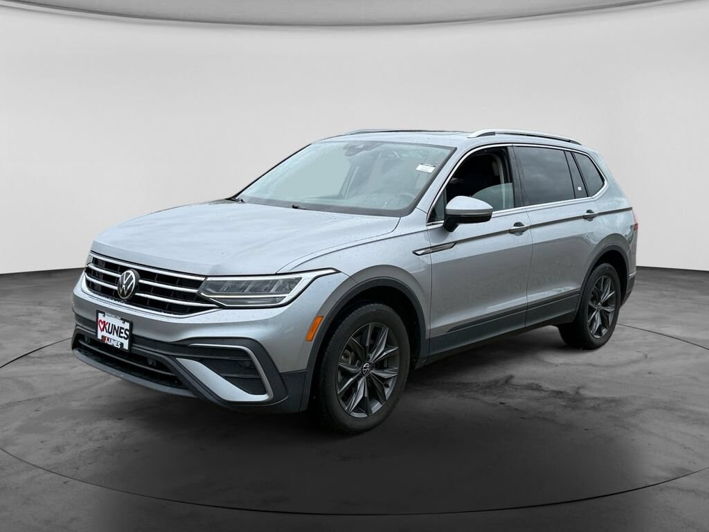Used 2023 Volkswagen Tiguan SE