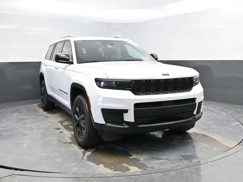 Used 2024 Jeep Grand Cherokee L Altitude