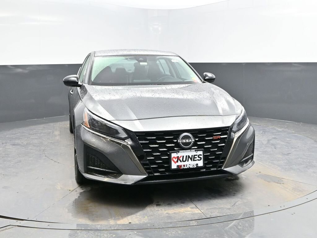 Used 2023 Nissan Altima 2.5 SR