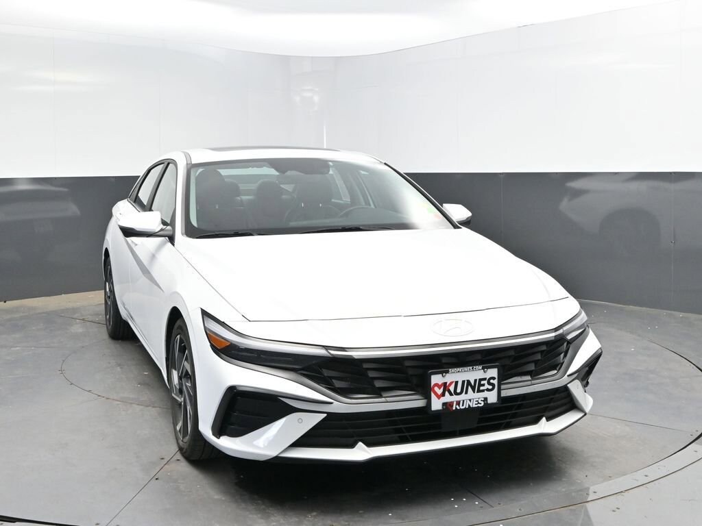 Used 2024 Hyundai Elantra Limited
