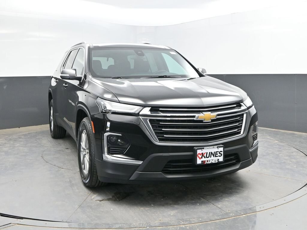 Used 2023 Chevrolet Traverse LT Cloth SUV
