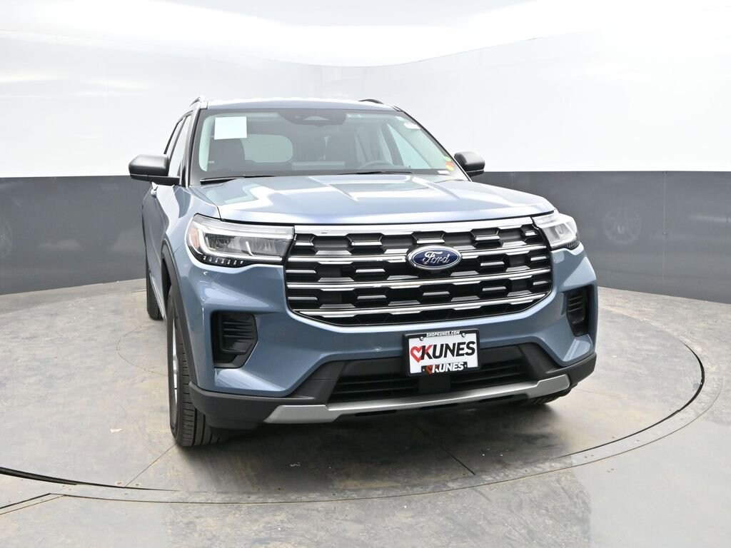 Used 2025 Ford Explorer Active