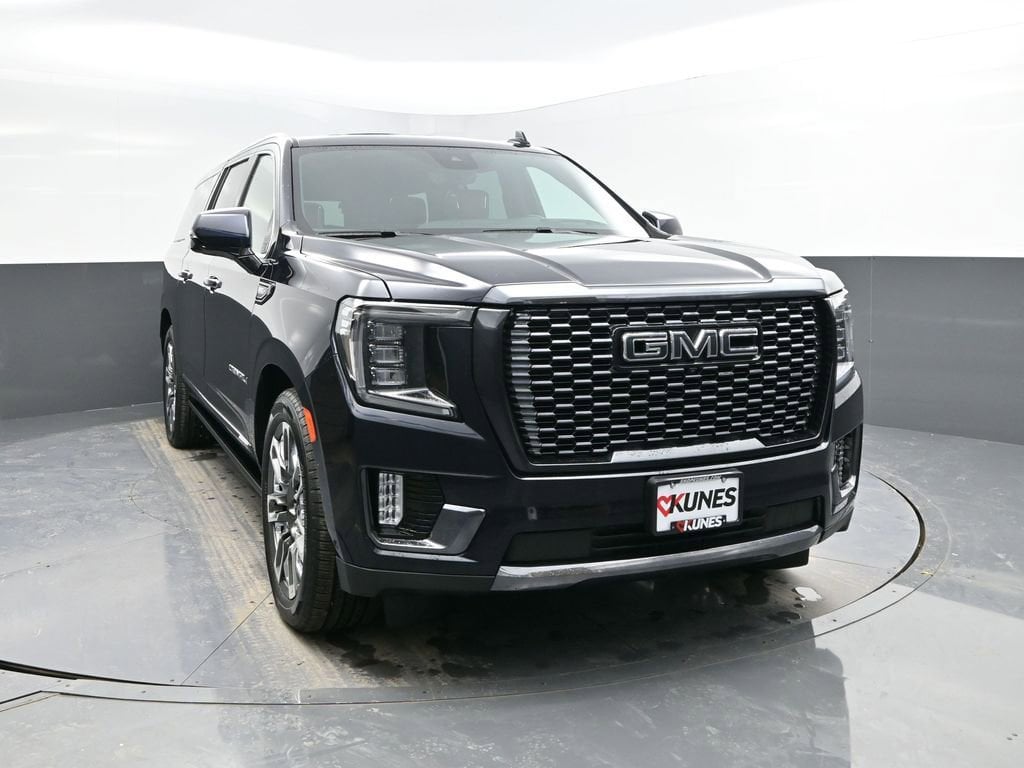 Used 2023 GMC Yukon XL Denali Ultimate SUV