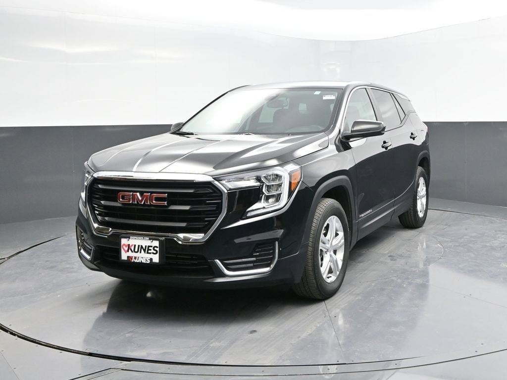 Used 2024 GMC Terrain SLE SUV