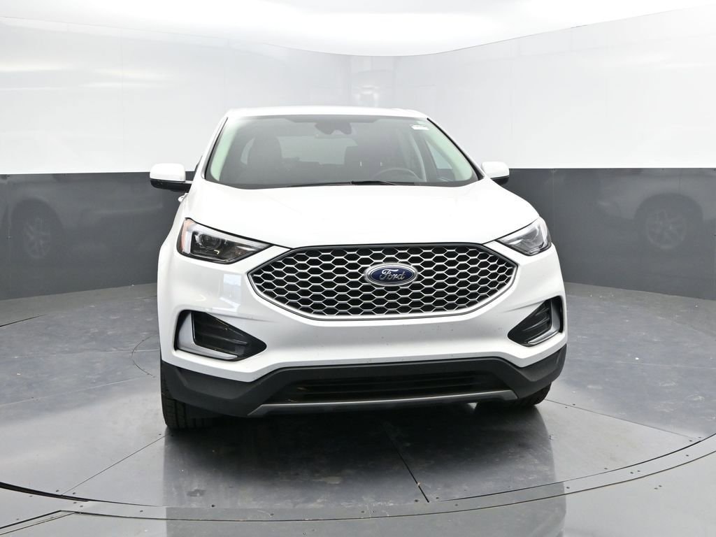Used 2024 Ford Edge SEL