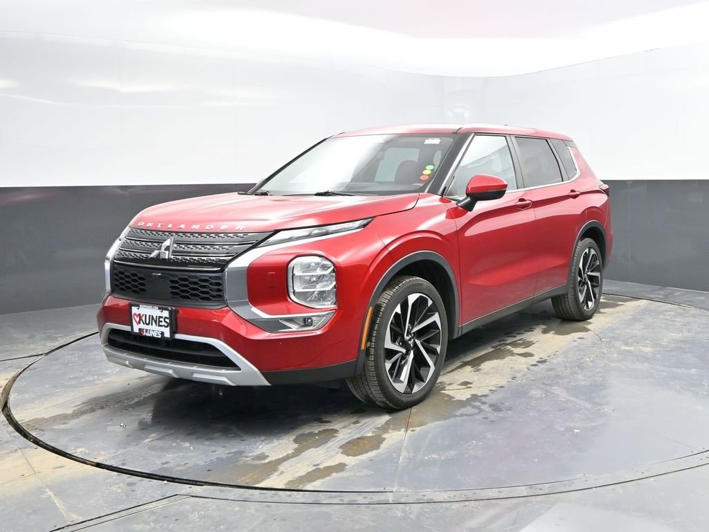 Used 2022 Mitsubishi Outlander SE