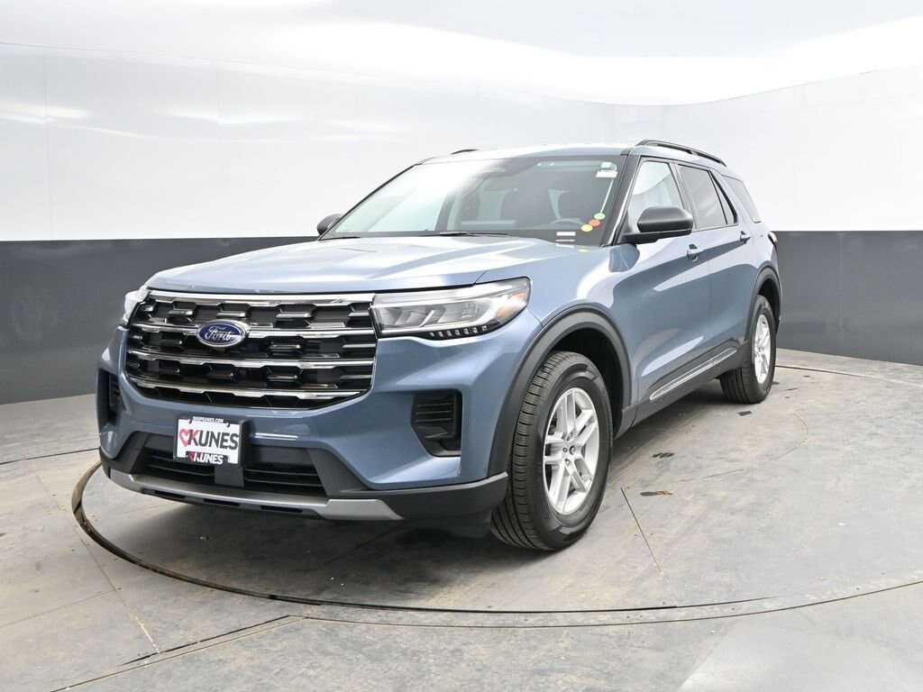 Used 2025 Ford Explorer Active