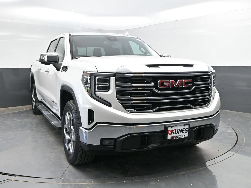 Used 2024 GMC Sierra 1500 SLT Truck
