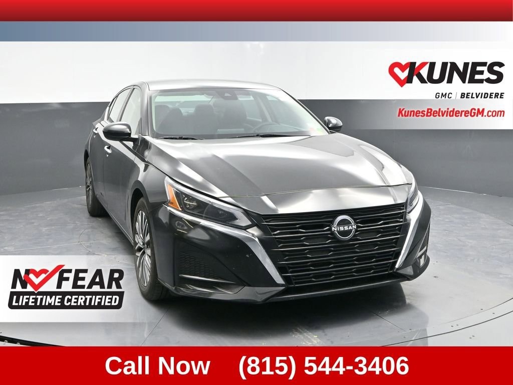 Used 2023 Nissan Altima 2.5 SV