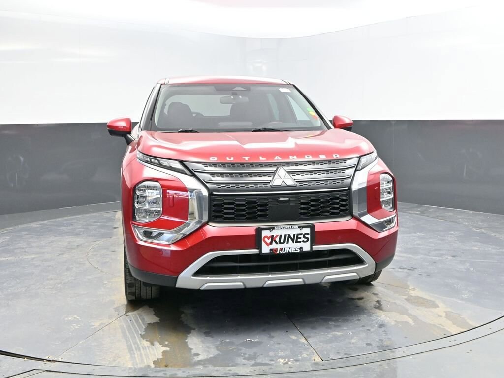 Used 2022 Mitsubishi Outlander SE