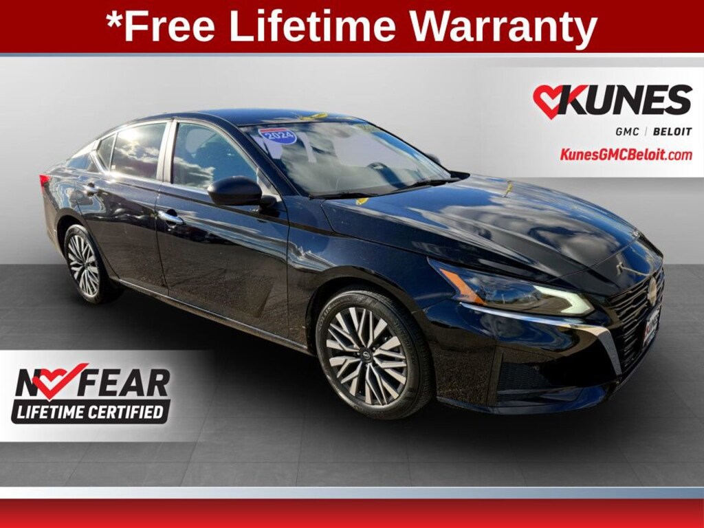 Used 2024 Nissan Altima 2.5 SV