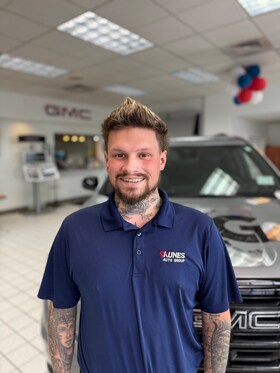 Staff member Dakota Hunt from ID_e45b2f