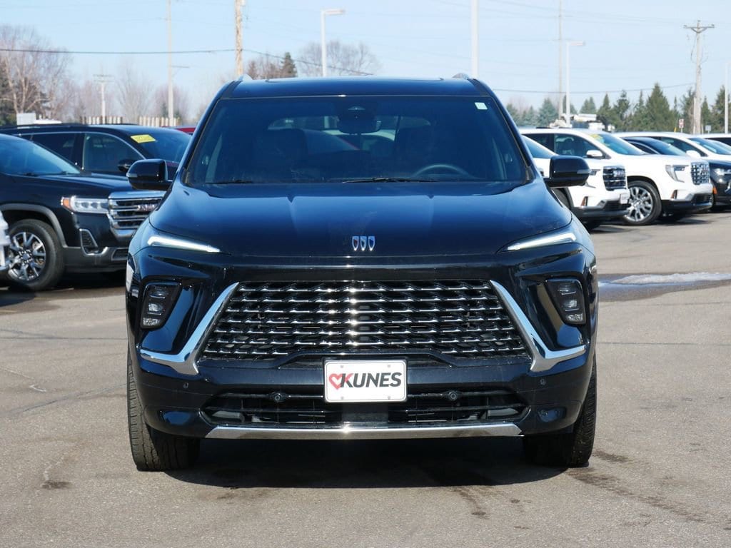 Used 2025 Buick Enclave Avenir with VIN 5GAEVCRS2SJ155337 for sale in Hastings, Minnesota