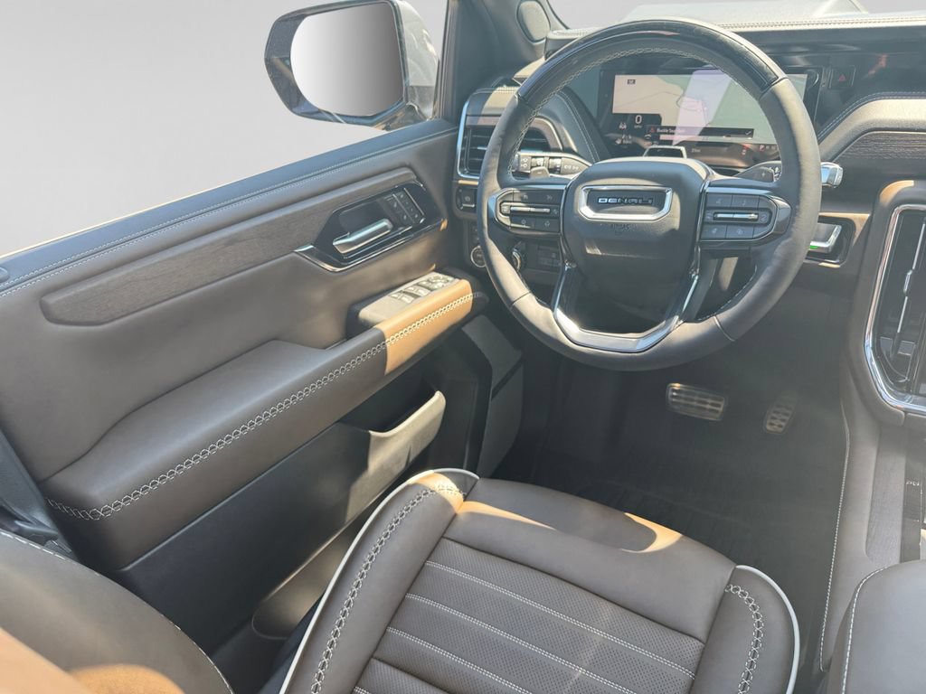 2026 GMC Yukon XL Denali Ultimate - Photo 16