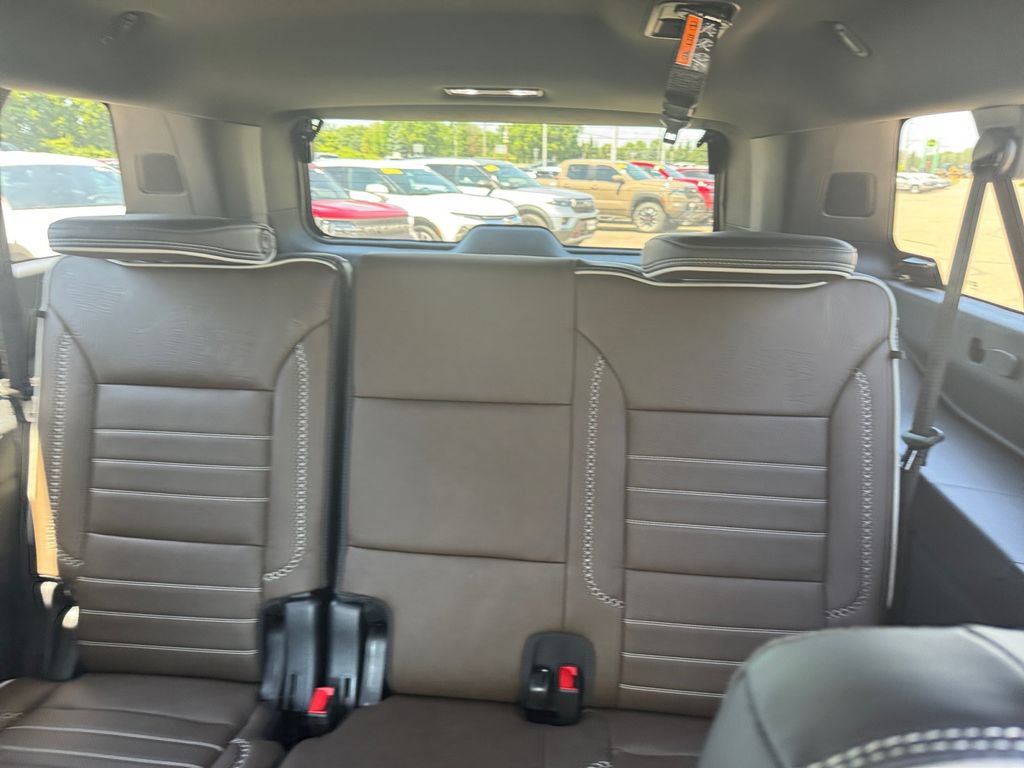 2026 GMC Yukon XL Denali Ultimate - Photo 19