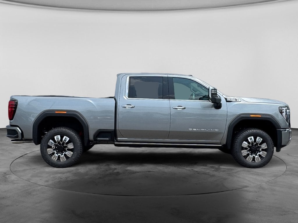 2026 GMC Sierra 3500HD Denali - Photo 9