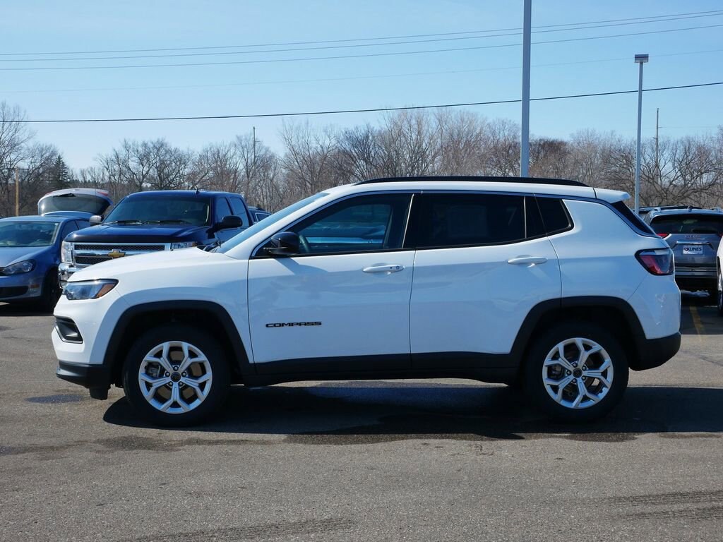 Used 2025 Jeep Compass Latitude SUV