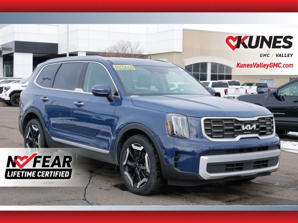 Used 2025 Kia Telluride S SUV