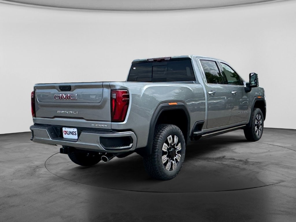 2026 GMC Sierra 3500HD Denali - Photo 8