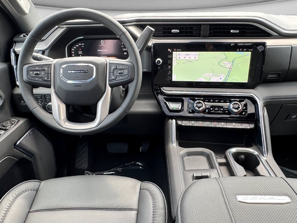 2026 GMC Sierra 3500HD Denali - Photo 17
