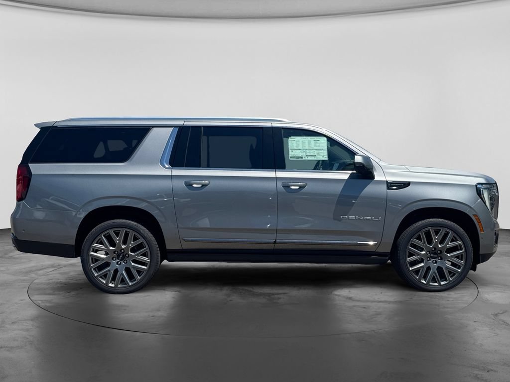2026 GMC Yukon XL Denali Ultimate - Photo 9