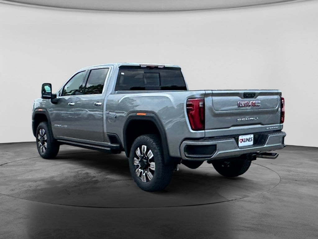 2026 GMC Sierra 3500HD Denali - Photo 6